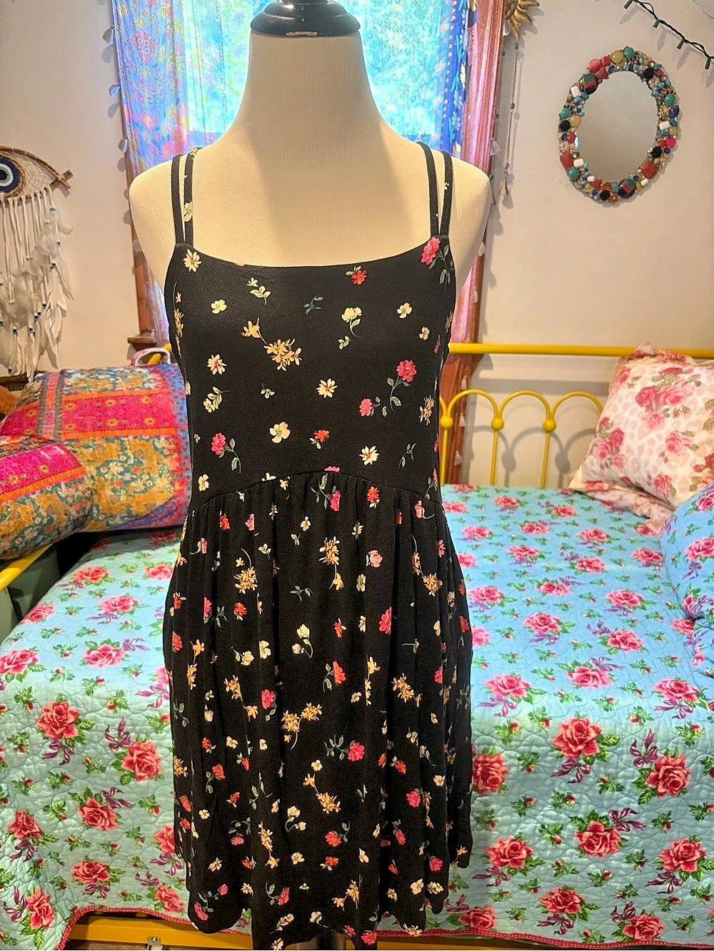 Old Navy Floral Mini Dress in Black Size Medium